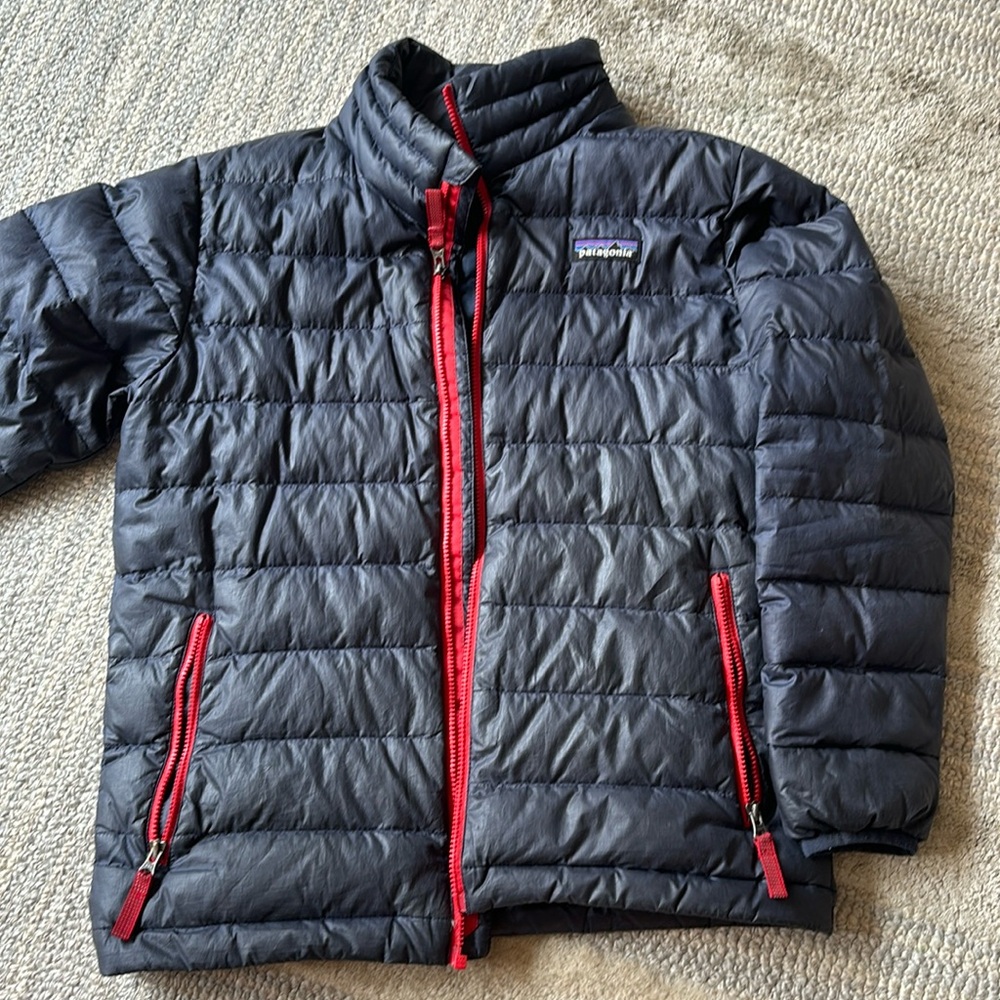 Patagonia Boys down sweater, navy with red zipper
